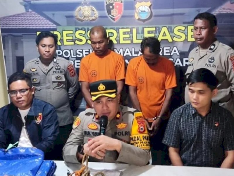 Dua pelaku perampokan hewan ternak sapi diringkus polisi di Kabupaten Takalar, Jumat (20/12/2024). @Jejakfakta/Istimewa