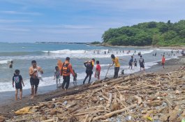 Remaja Tenggelam di Pantai Lumpue Berhasil Diselamatkan Tim SAR Siaga Nataru
