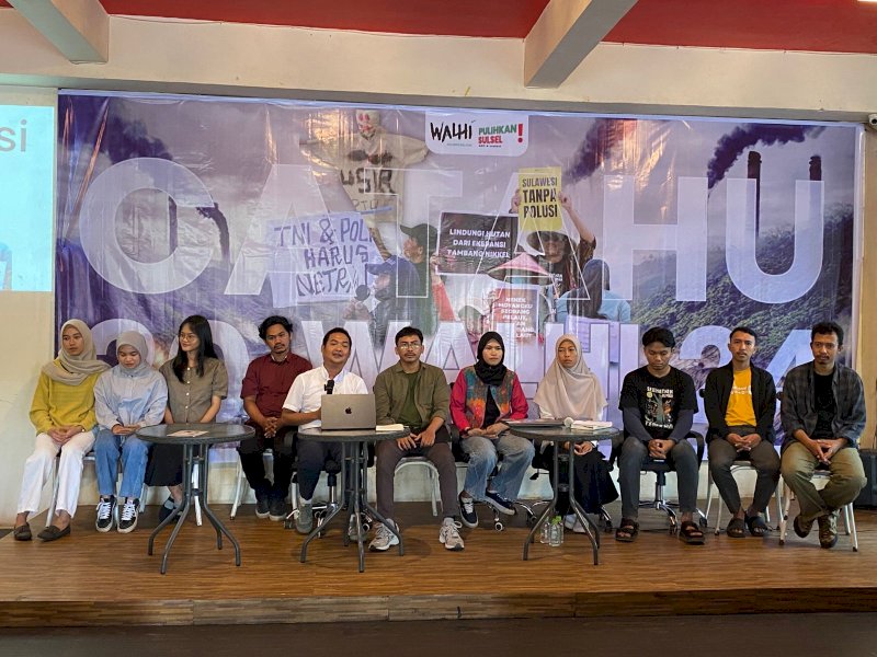 Walhi Sulsel meluncurkan laporan Catatan Akhir Tahun (Catahu) 2024 dengan tema "Pesan Keadilan Ekologi untuk Gubernur dan Kepala Daerah Terpilih di Sulawesi Selatan" di Red Corner Cafe, Makassar, Senin (30/12/2024). @Jejakfakta/Istimewa