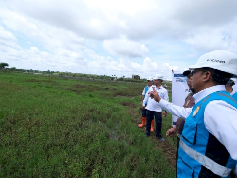 Program Electrifying Agriculture (EA) dari PT PLN (Persero) berhasil membantu petani di Sulawesi Selatan menghemat biaya operasional pompanisasi sawah hingga 75 persen per bulan. @Jejakfakta/Dok PLN