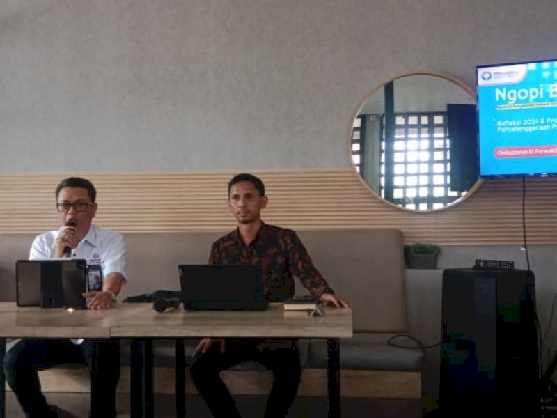 Refleksi 2024 dan Proyeksi 2025 Penyelenggaraan Pelayanan Publik di sebuah warkop di Kabupaten Gowa, Selasa (14/1/2025). @Jejakfakta/Samsir