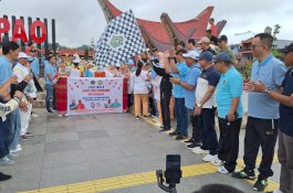 Lepas Peserta Jalan Sehat, Ali Yafid: Orang Toraja Contoh Nyata Kerukunan dan Toleransi Antarumat Beragama