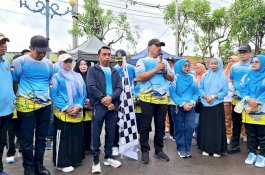 Kakanwil dan Bupati Terpilih Bersatu di Jalan Sehat Kerukunan Kemenag Sidrap, Ribuan Warga Ikut Memeriahkan