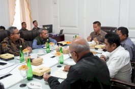 Fadjry Djufry Tegaskan Komitmen Swasembada Pangan Sulsel di Rakor Bersama Kepala Daerah