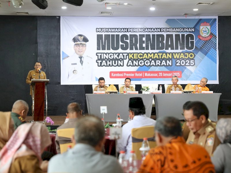 Musrenbang tingkat Kecamatan Wajo untuk Tahun Anggaran 2025 resmi dibuka oleh Pelaksana Harian (Plh) Sekretaris Daerah Kota Makassar, Andi Muhammad Yasir, di Hotel Karebosi pada Senin, (20/1/2025). @Jejakfakta/Istimewa