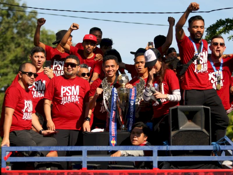Wali Kota Makassar terpilih 2024, Munafri Arifuddin saat merayakan PSM Juara. @Jejakfakta/Istimewa