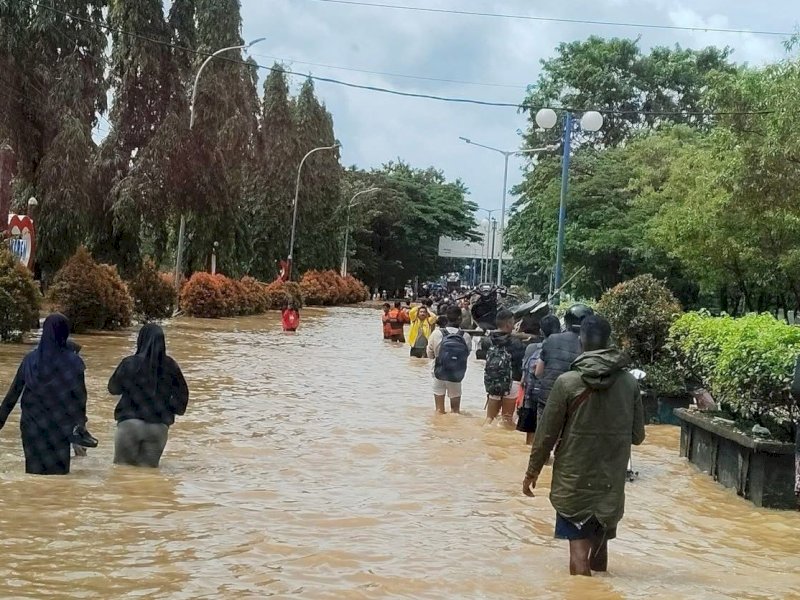 Walhi Sulsel menyebutkan bahwa bencana alam yang semakin sering terjadi ini dipicu oleh penurunan daya dukung lingkungan. @Jejakfakta/dok. Walhi Sulsel