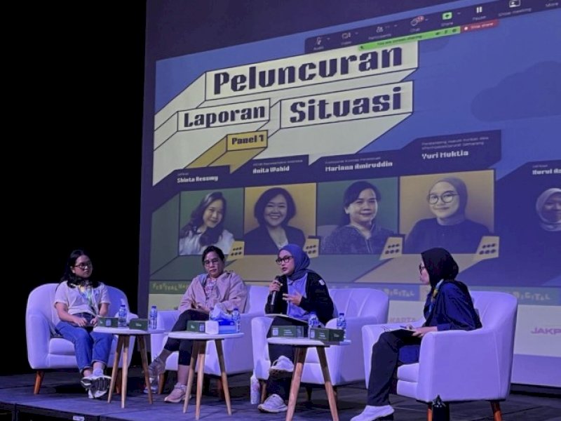Peluncurkan Laporan Situasi Hak-Hak Digital Indonesia 2024 oleh Southeast Asia Freedom of Expression Network (SAFEnet) pada Festival Hak-Hak Digital pertama di Indonesia berjudul &ldquo;Tergencet Estafet Represi di Internet&rdquo;, di Jakarta, Sabtu (15/2/2025). @Jejakfakta/dok. SAFEnet