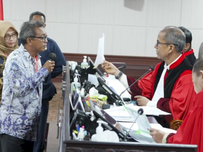 MK melaksanakan Persidangan Pemeriksaan Lanjutan untuk Perkara Nomor 168/PHPU.WAKO-XXIII/2025 mengenai Perselisihan Hasil PHPU Wali Kota Palopo Tahun 2024 pada Senin (17/02/2025). @Jejakfakta/Foto: Humas MK