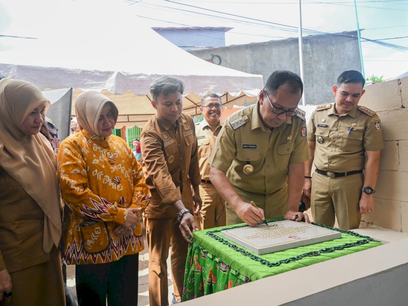 Wali Kota Makassar, Moh Ramdhan Pomanto, meresmikan Posyandu Era Baru Standar Pelayanan Minimal (SPM) di Kelurahan Paropo, Kecamatan Panakkukang, Selasa (18/02/2025). @Jejakfakta/Humas Pemkot Makassar