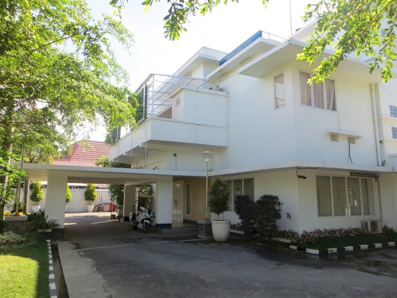 Rumah Dinas Jabatan Walikota Makassar yang terletak di Jl Penghibur, Ujungpandang, Kota Makassar. @Jejakfakta/dok. https://budaya-data.kemdikbud.go.id