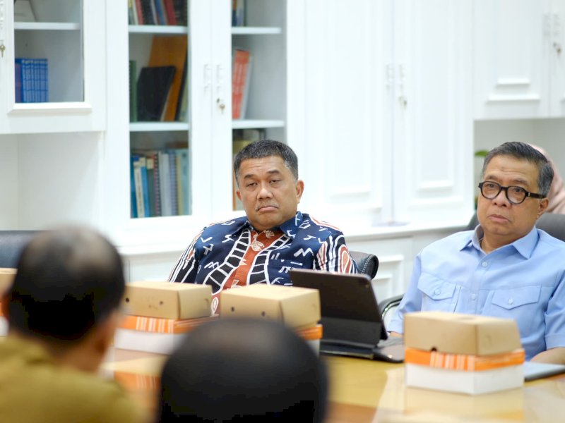 Rapat koordinasi bersama tim transisi Wali Kota dan Wakil Wali Kota Makassar, Munafri Arifuddin-Aliyah Mustika Ilham (MULIA) di ruang rapat Sekda, Balaikota pada Selasa, (25/02/2025).&nbsp;@Jejakfakta/Istimewa