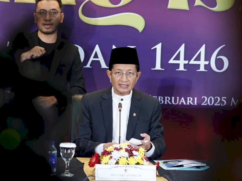 Menteri Agama Nasaruddin Umar saat mengumumkan penetapan 1 Ramadan 1446 H/2025 M jatuh pada hari Sabtu, 1 Maret 2025 di Kantor Kementerian Agama, Jalan MH Thamrin Nomor 6, Jakarta, Jumat (28/2/2025).&nbsp;@Jejakfakta/Kemenag