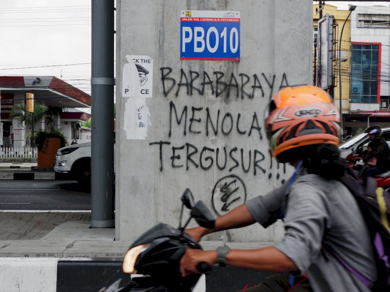 BARA-BARAYA MENOLAK TERGUSUR. Warga Bara-baraya mendapatkan panggilan sidang oleh Pengadilan Negeri Makassar setelah mengajukan Gugatan Perlawanan Eksekusi yang diajukan pada tanggal 21 Februari 2025. @Jejakfakta/Istimewa