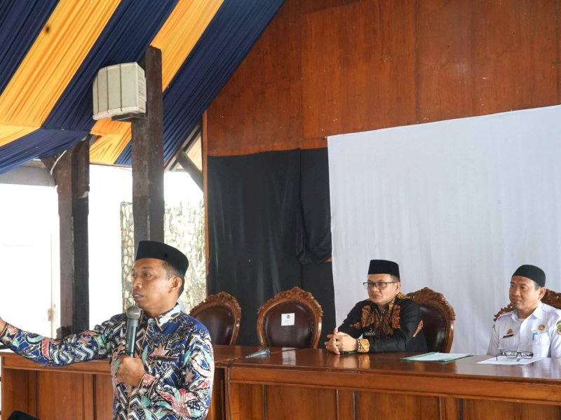 Bupati Sidrap, H. Syaharuddin Alrif melepas Tim Dakwah Safari Ramadan 1446 H/2025 M tingkat Kabupaten Sidrap, Rabu (5/3/2025). @Jejakfakta/dok Humas Pemkab Sidrap