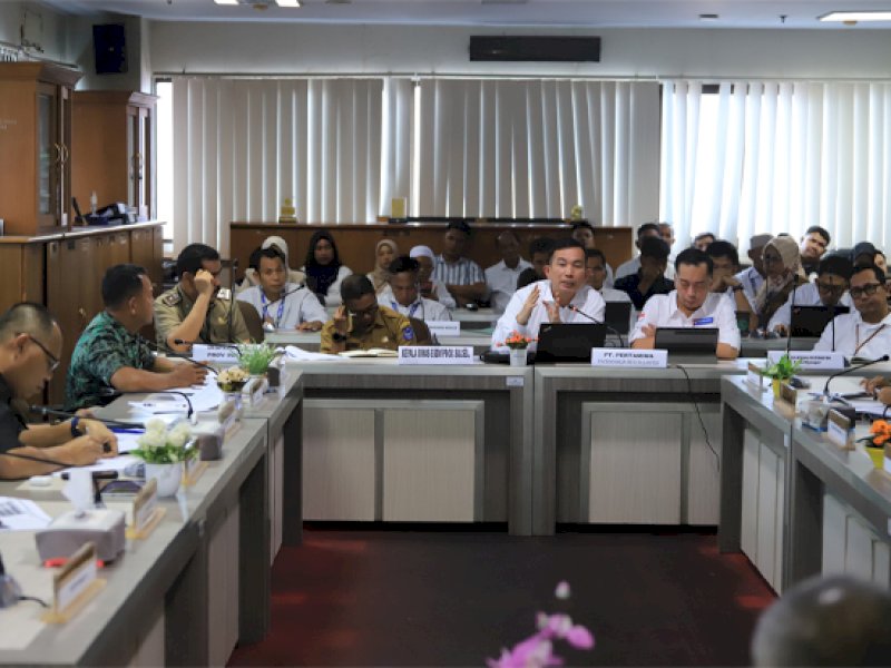 Komisi D DPRD Sulsel menggelar rapat dengar pendapat (RDP) terkait penyampaian aspirasi keberlanjutan SPBU UMKM Pertashop di Gedung DPRD Sulsel pada Senin (10/03/2025). @Jejakfakta/Foto: Istimewa