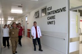 Usai Teken MoU, Bupati Lutim Tinjau Fasilitas RS Unhas untuk Pasien Rujukan