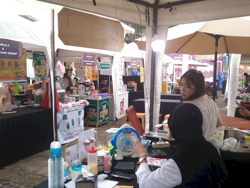 Ramadhan Fest SMEs & Financing Expo 2025,  menghadirkan berbagai UMKM binaan Dinas Koperasi dan UKM (Diskop UKM) Makassar. @Jejakfakta/dok. Istimewa