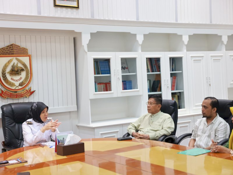Wakil Wali Kota Makassar, Aliyah Mustika Ilham, menerima audiensi dari Badan Pengurus Daerah (BPD) Kerukunan Keluarga Luwu Raya (KKLR) Kabupaten Luwu Utara di Ruang Wakil Wali Kota, Lantai 2, Balai Kota Makassar, Rabu (19/3/2025). @Jejakfakta/dok. Humas Pemkot Makassar