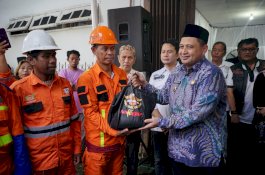 HDCI Makassar Gelar Amaliyah Ramadhan, Salurkan 1000 Paket Sembako untuk Petugas Kebersihan