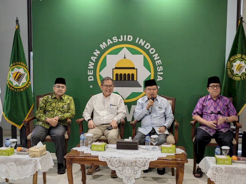 Jusuf Kalla (JK), mengungkapkan bahwa pembangunan masjid semi permanen yang diinisiasi oleh DMI di Jalur Gaza, Palestina, terpaksa dihentikan sementara. @Jejakfakta/dok. Istimewa