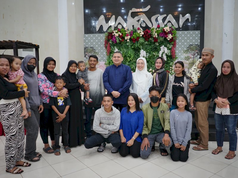 Wali Kota Makassar, Munafri Arifuddin, kembali menggelar open house dalam rangka halal bihalal di hari kedua Idul Fitri 1446 H, yang berlangsung di Rumah Jabatan Wali Kota Makassar, Selasa (1/4/2025). @Jejakfakta/dok. Humas Pemkot Makassar