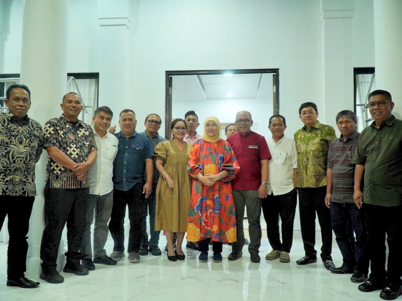 Wakil Wali Kota Makassar, Aliyah Mustika Ilham, menggelar acara Open House Idulfitri di Rumah Jabatan Wakil Wali Kota Makassar yang berlokasi di Kompleks PDAM Makassar, Senin (31/3/2025). @Jejakfakta/dok. Humas Pemkot Makassar