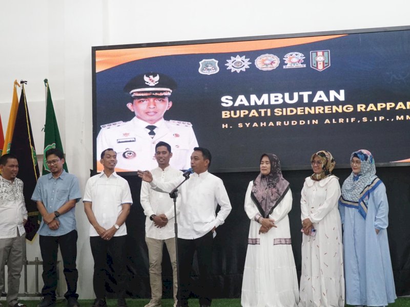 Bupati Sidrap, Syaharuddin Alrif, saat menghadiri Halal Bihalal kader IPM/IRM di Auditorium Iqra ITKES Muhammadiyah Sidrap, Jumat (4/4/2025). @Jejakfakta/dok. Pemkab Sidrap