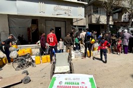 DMI Salurkan Makanan Siap Saji dan Air Bersih untuk Pengungsi Palestina di Gaza