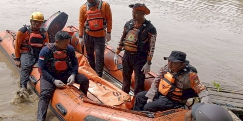 Bocah 5 Tahun Ditemukan Tewas Setelah Mobil Terperosok ke Sungai Saddang