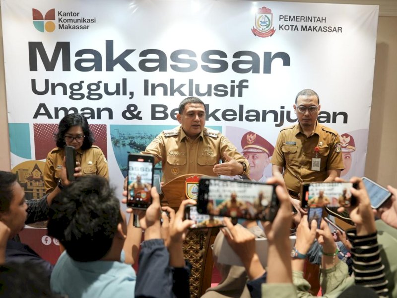 Wali Kota Makassar Munafri Arifuddin memberikan keterangan pers terkait evaluasi kinerja seluruh Organisasi Perangkat Daerah (OPD) di lingkup Pemkot Makassar. @Jejakfakta/dok. Humas Pemkot Makassar
