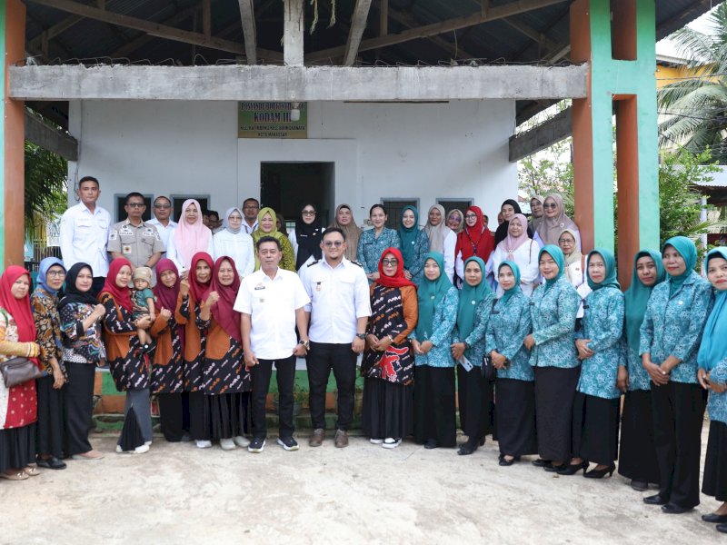  Tim Penggerak Pemberdayaan dan Kesejahteraan Keluarga (TP PKK) Kota Makassar melakukan kunjungan ke lima Posyandu layanan 6 Standar Pelayanan Minimal (SPM) di Kota Makassar, Rabu (23/4/2025). @Jejakfakta/dok. Humas Pemkot Makassar