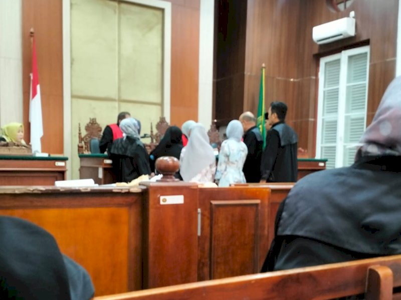 Sidang kedua dengan agenda Pemeriksaan Saksi di Ruang Sidang Prof. Oemar Seno Adji Pengadilan Negeri Makassar, Rabu (23/4/2025). @Jejakfakta/Istimewa