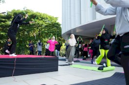 Gelar Olahraga Bersama Pengurus, Melinda Aksa Dorong Gedung PKK Jadi Pusat Kegiatan Positif 