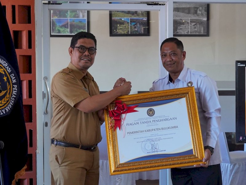 Wakil Bupati Bulukumba Andi Edy Manaf menghadiri Tasyakuran Hari Bakti Pemasyarakatan Kementerian IMIPAS RI yang diselenggarakan oleh Lembaga Pemasyarakatan (Lapas) Kelas IIA Bulukumba di Cafe Circle, Senin (28/4/2025). @Jejakfakta/dok. Humas Pemkab Bulukumba