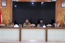 Setiap Desa Dapat Rp2 Miliar, Bupati Irwan Tekankan Fokus Pengembangan Potensi Desa