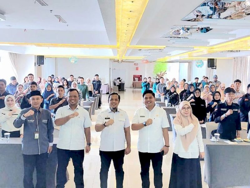 Dinas Koperasi dan UKM Kota Makassar mulai menyosialisasikan program seragam sekolah gratis kepada pelaku usaha mikro kecil menengah (UMKM), khususnya sektor jasa jahit. @Jejakfakta/Istimewa