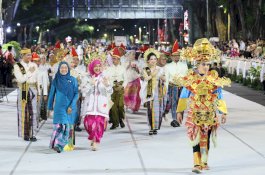Karnaval Budaya APEKSI 2025 di Surabaya, Kota Makassar Tampilkan Pesona Budaya Lokal