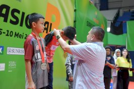 Support Tim Bulu Tangkis, Munafri Harap Atlet Bisa Berlaga di PON