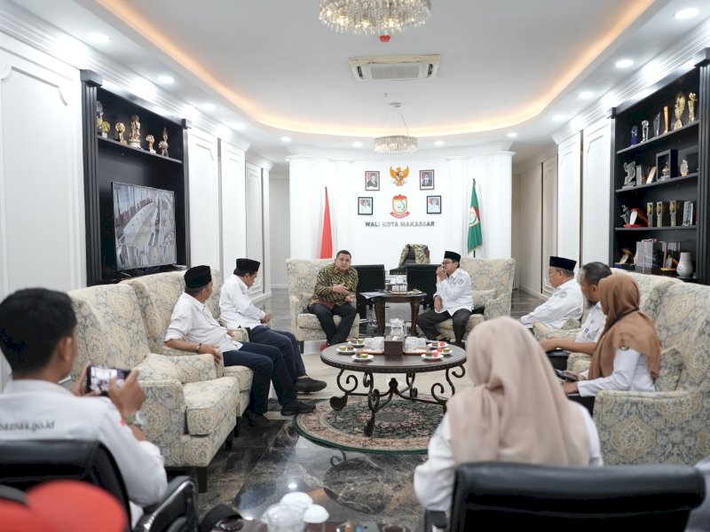 Wali Kota Makassar, Munafri Arifuddin saat menerima audiens Badan Amil Zakat Nasional (Baznas) Kota Makassar, di Balai Kota Makassar, Rabu (14/5/2025). @Jejakfakta/dok. Humas Pemkot Makassar