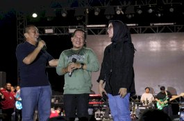 Wali Band Guncang Pesta Rakyat Hari Jadi Lutim ke-22 di Malili