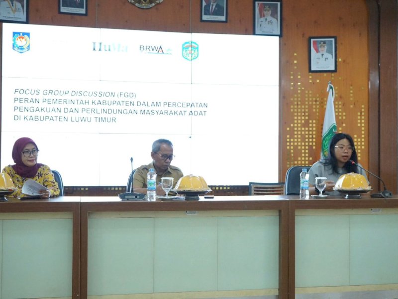 Focus Group Discussion (FGD)  membahas percepatan pengakuan dan perlindungan masyarakat hukum adat (MHA) di Aula Rujab Bupati Lutim, Selasa (20/05/2025). @Jejakfakta/dok. Humas Pemkab Lutim