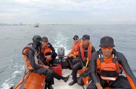 Pencarian Hari Kedua Penumpang KM Tidar yang Lompat di Perairan Makassar Masih Nihil