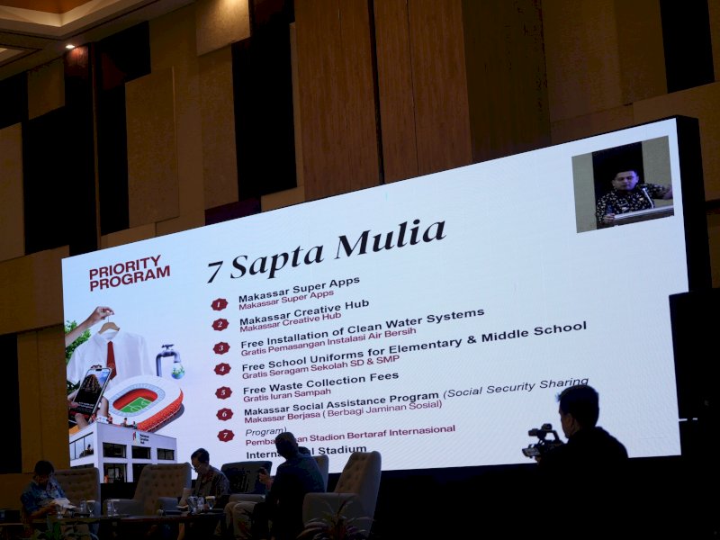 Wali Kota Makassar, Munafri Arifuddin, memaparkan program MULIA di Forum Conference International, yang diigelar Dewan Pengurus Pusat (DPP) Indonesian Association for Public Administration (IAPA) dan Universitas Hasanuddin (Unhas), berlangsung di Hotel Unhas, Kamis (22/5/2025). @Jejakfakta/dok. Humas Pemkot Makassar