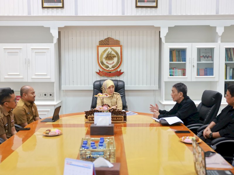 Wakil Wali Kota Makassar, Aliyah Mustika Ilham, saat menerima audiensi dari PT Rukmaya Tungga Kanaka,  di Ruang Wakil Wali Kota, Lantai 2 Balai Kota Makassar, Senin (26/5/2025). @Jejakfakta/dok. Humas Pemkot Makassar