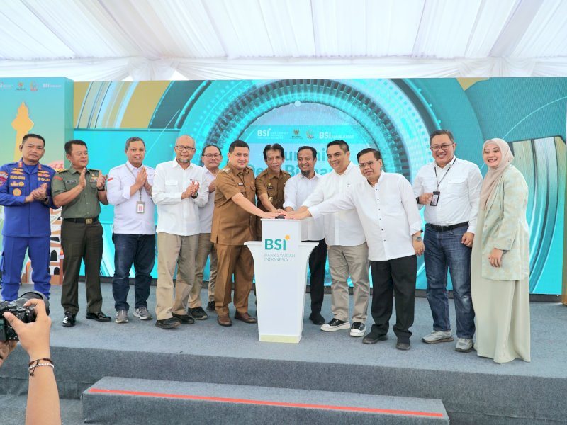 Peluncuran Desa Binaan BSI Klaster Perikanan Laut dilaksanakan di Pantai Akkarena, Selasa (27/5/2025). @jejakfaktacom/Humas Pemda Pangkep