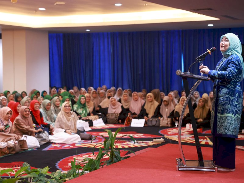 Wakil Wali Kota Makassar, Aliyah Mustika Ilham menghadiri acara Bincang Keluarga yang digelar Badan Kontak Majelis Taklim (BKMT) Makassar bekerja sama dengan PT Permodalan Nasional Madani (PNM) Cabang Makassar, di Swiss-Belhotel Makassar, Jalan Ujung Pandang, Kamis (29/5/2025). @Jejakfakta/dok. Humas Pemkot Makassar