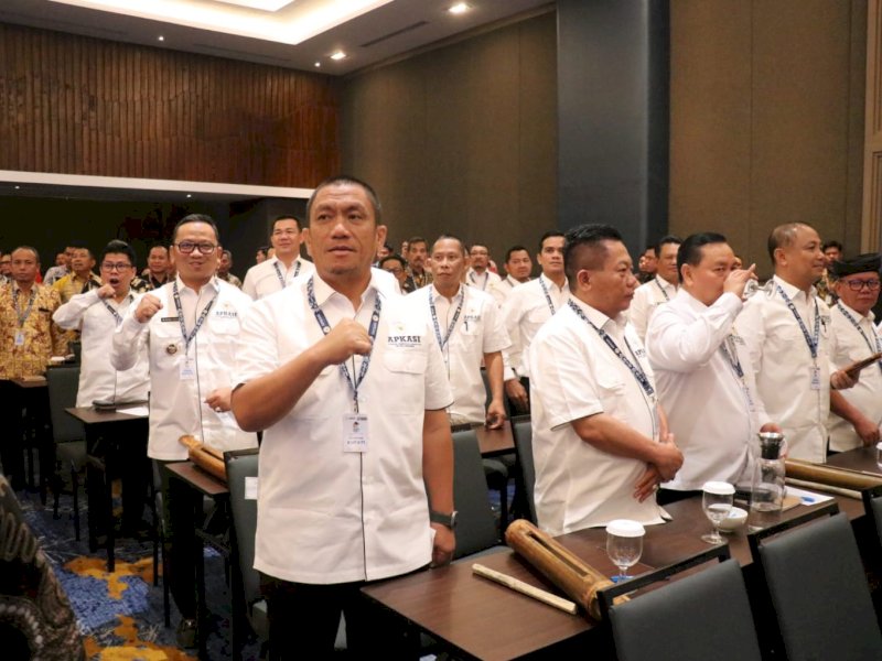 Bupati Luwu Timur, Irwan Bachri Syam didampingi Sekretaris Daerah, H. Bahri Suli menghadiri Munas ke-VI APKASI tahun 2025 di Kabupaten Minahasa Utara, Sulawesi Utara, Kamis (30/05/2025). @Jejakfakta/dok. Humas Pemkab Lutim