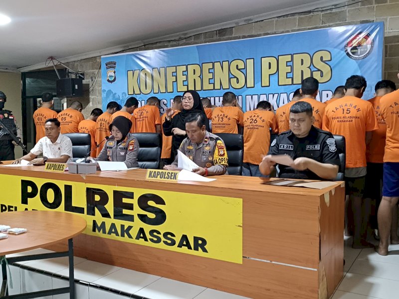 Kapolres Pelabuhan Makassar, AKBP Rise Sandiyantanti, dalam konferensi pers di Mapolres Pelabuhan, Rabu (28/5/2025). @Jejakfakta/Istimewa