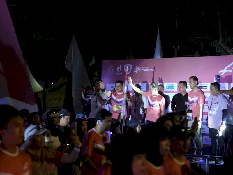 Hari pertama Makassar Half Marathon (MHM) 2025 berlangsung sukses. Sekitar 2.000 peserta ambil bagian dalam kategori 5K dan 10K yang dilaksanakan pada Sabtu pagi (31/5/2025). @Jejakfakta/dok. Humas Pemkot Makassar 